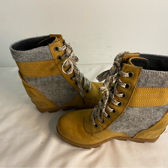 Sorel Lexi Wedge Calf boots Women’s Size 6 - Picture 5 of 10